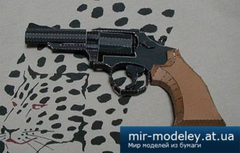 №2684 - Smith & Wesson Model 19 [Bongo Papercraft]