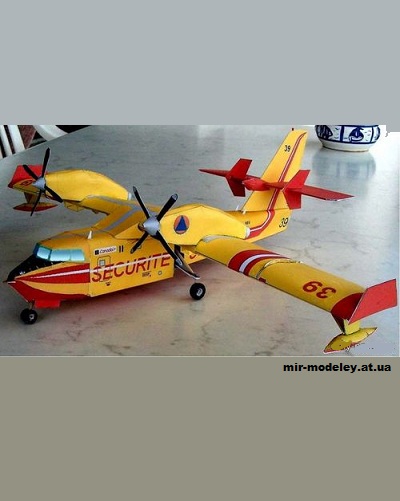 №10535 - Противопожарный самолет-амфибия Canadair CL-415 (Bob's Card Models) из бумаги