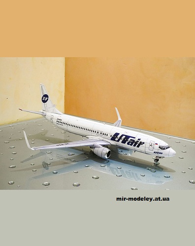 №10753 - Пассажирский самолет Boeing 737-800 UTair VQ-BQQ (Перекрас Model Cardboard) из бумаги